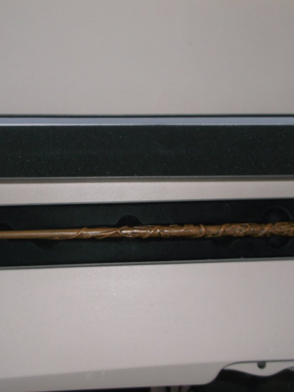 NWT Universal Studios Hermione Granger Wand • 15” • Gift Box Included
